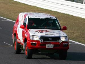 Toyota Land Cruiser 100 Auto Body 1998 года
